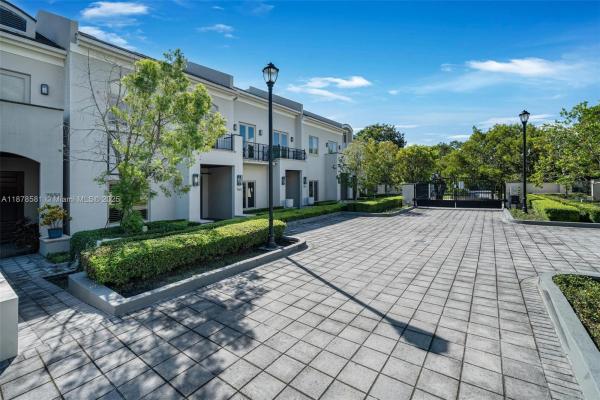7561 SW 56th Ct, Miami, Florida 33143, image 3