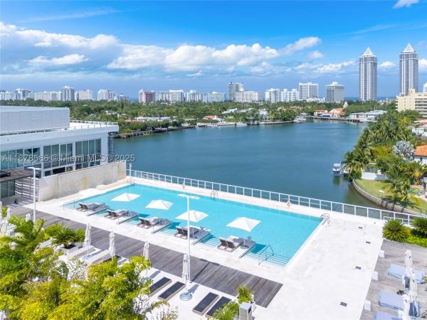 The Ritz-Carlton South Beach, 4701 N Meridian Ave #222, Miami Beach, Florida 33140, image 1