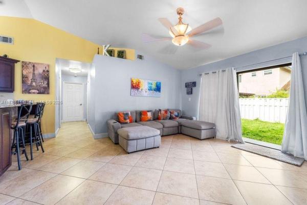 Blue Ridge, 550 Auburn Way, Davie, Florida 33325, image 2