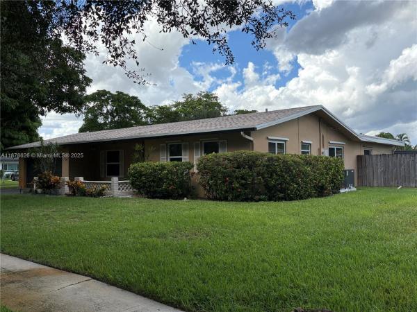 Plantation Park, 6341 SW 5th St, Plantation, Florida 33317, image 1