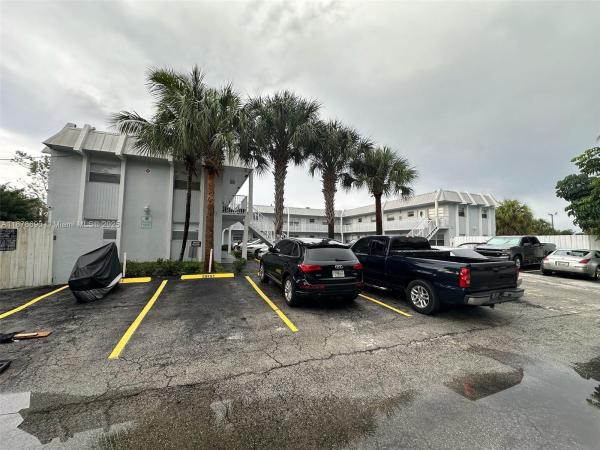 8 SE 19th Ave 6 ##6, Pompano Beach, Florida 33060, image 1
