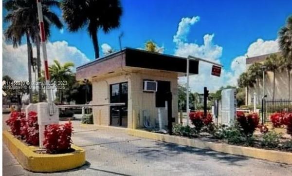 Cypress Chase North, 3121 NW 47th Ter #411, Lauderdale Lakes, Florida 33319, image 1
