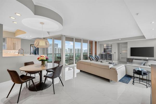 Hidden Bay, 3370 NE 190th St #1115, Aventura, Florida 33180, image 2