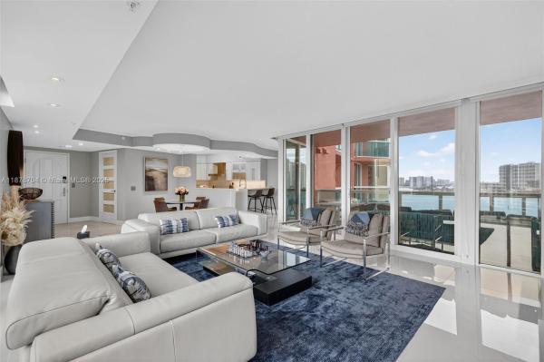 Hidden Bay, 3370 NE 190th St #1115, Aventura, Florida 33180, image 3