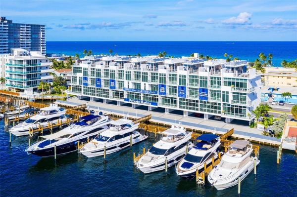 Quint Collection, 2890 N Ocean Dr, Hollywood, Florida 33019, image 1