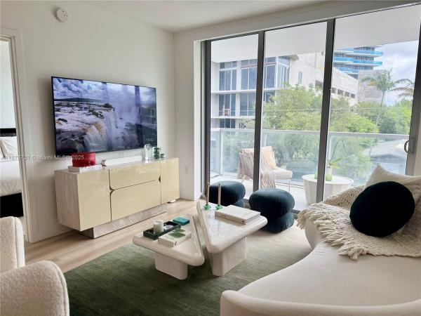 The Highlands, 13800 Highland Dr #307, North Miami Beach, Florida 33181, image 2