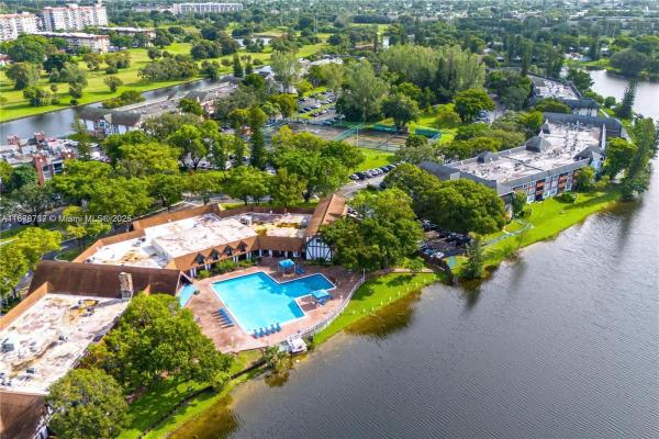 International Village At Inverrary, 3680 Inverrary Dr #3J, Lauderhill, Florida 33319, image 1