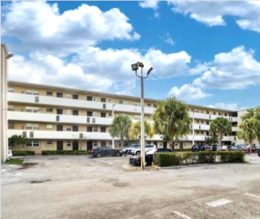 1690 NE 191st St #305-1, Miami, Florida 33179, image 1
