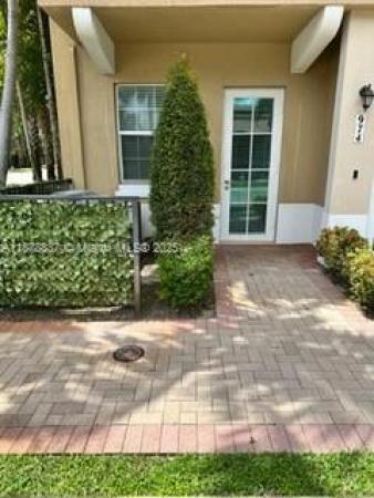 Cobblestone, 970 SW 147th Ave #2602, Pembroke Pines, Florida 33027, image 1