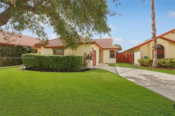 Pasadena Pool Homes At Pembroke Lakes South, 640 SW 113th Ter, Pembroke Pines, Florida 33025, image 1