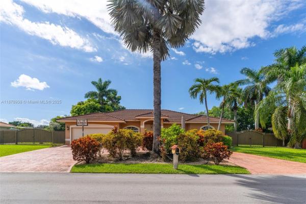 27902 SW 159th Ct, Unincorporated Dade County, Florida 33031, image 1