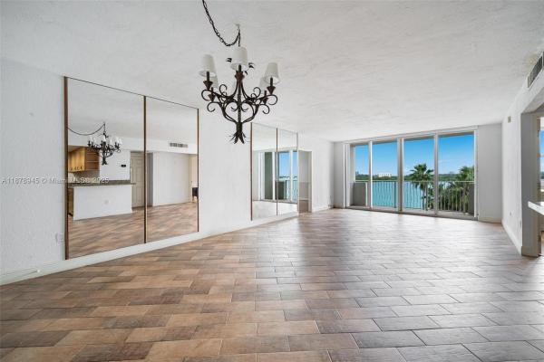 Island Pointe, 10350 W Bay Harbor Dr #5R, Bay Harbor Islands, Florida 33154, image 2