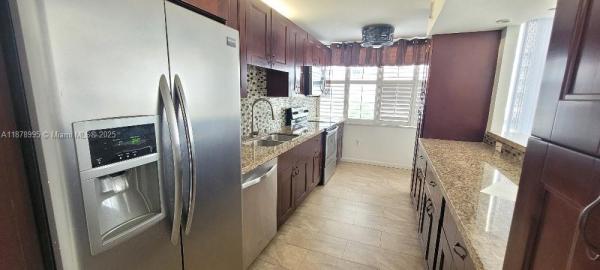Del Prado, 18061 Biscayne Blvd #301, Aventura, Florida 33160, image 1