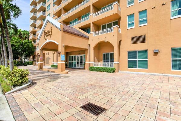 Da Vinci On Douglas, 2665 SW 37 Ave #512, Miami, Florida 33133, image 1