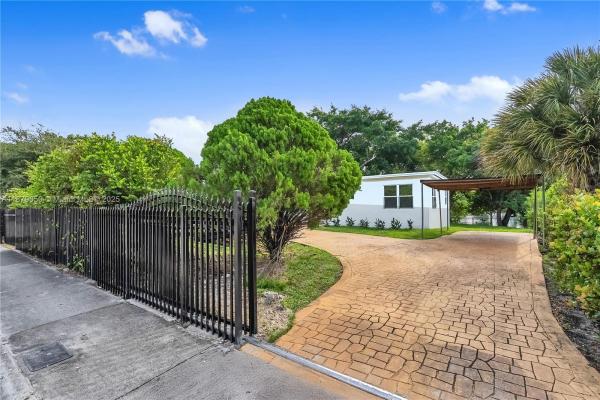 13415 NW 22nd Ave, Miami, Florida 33167, image 1