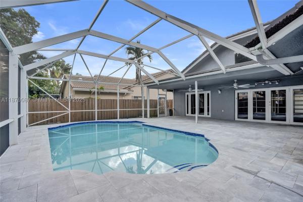 Emerald Lake Estates At The Landings, 1321 SW 102nd Ave, Pembroke Pines, Florida 33025, image 1