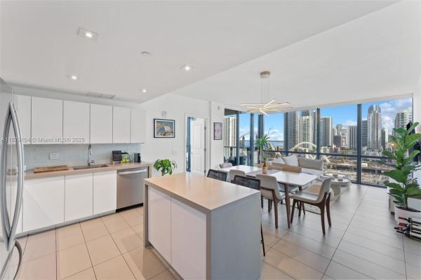Canvas, 1600 NE 1st Ave #2306, Miami, Florida 33132, image 1