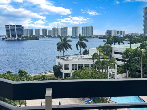 Mystic Pointe Tower 300, 3600 Mystic Pointe Dr #604, Aventura, Florida 33180, image 1
