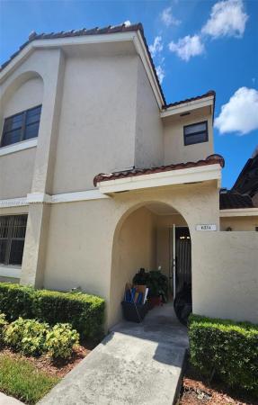 6334 NW 170th Ln, Hialeah, Florida 33015, image 1