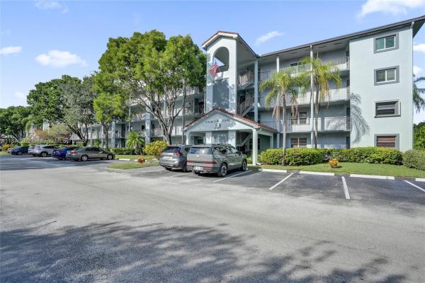 Cambridge At Century Village, 1151 SW 128th Ter #410D, Pembroke Pines, Florida 33027, image 1