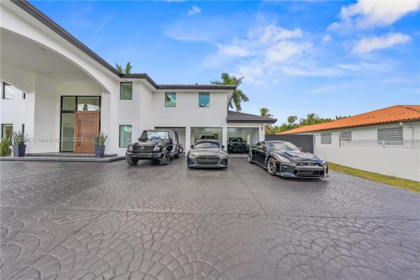 Sweetwater Estates, 150 NW 123rd Ave, Tamiami, Florida 33182, image 2