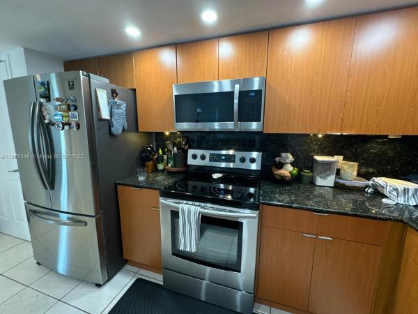 Marbella, 1650 Coral Way #807, Miami, Florida 33145, image 3