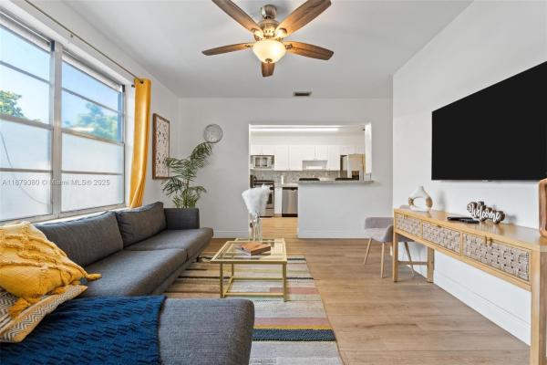 Grapeland, 2453 SW 17th St, Miami, Florida 33145, image 2