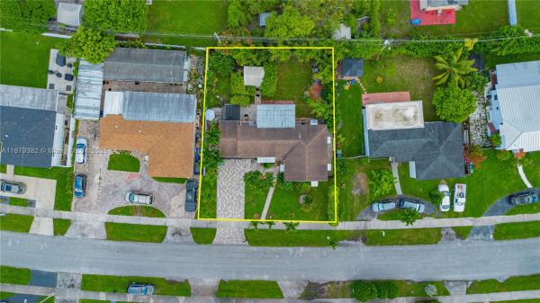 Coral Way Village, 8341 SW 27th Ln, Westchester, Florida 33155, image 3