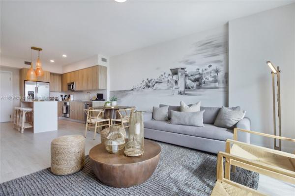 Quadro, 3900 Biscayne Blvd #S-804, Miami, Florida 33137, image 1
