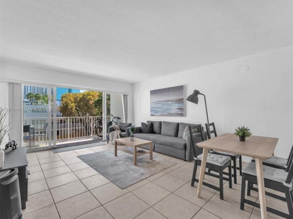 Paradise At Dadeland, 7737 SW 88th St #C312, Kendall, Florida 33156, image 3