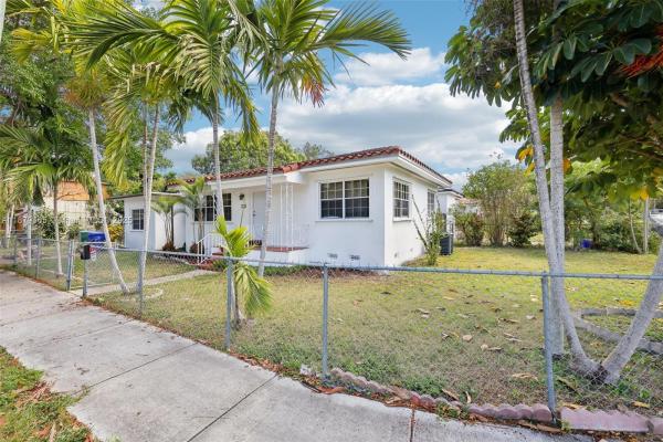 Tamiami Pines, 1121 SW 36th Ave, Miami, Florida 33135, image 2