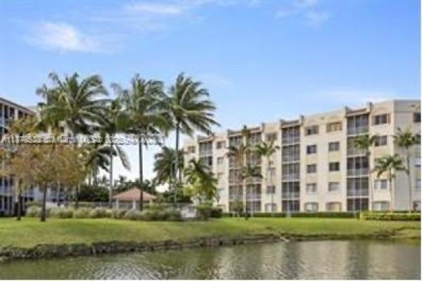 Royal Point At Palm-Aire, 3600 Oaks Clubhouse Dr #509, Pompano Beach, Florida 33069, image 1