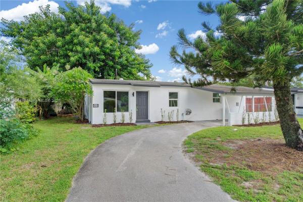 North Margate, 6117 NW 27th St, Margate, Florida 33063, image 2