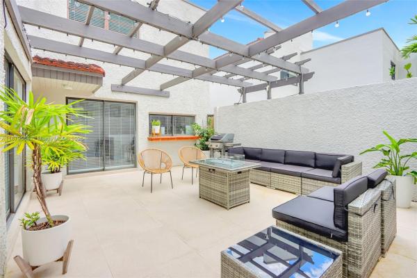 4724 SW 67th Ave #E11, Miami, Florida 33155, image 1