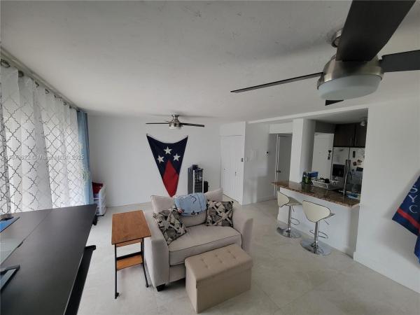 Virginia Oaks, 3304 Virginia St #6C, Miami, Florida 33133, image 3