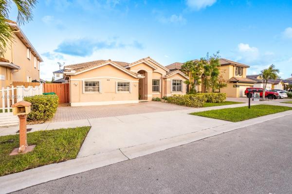 Shoma Estates, 765 NW 129th Pl, Tamiami, Florida 33182, image 2
