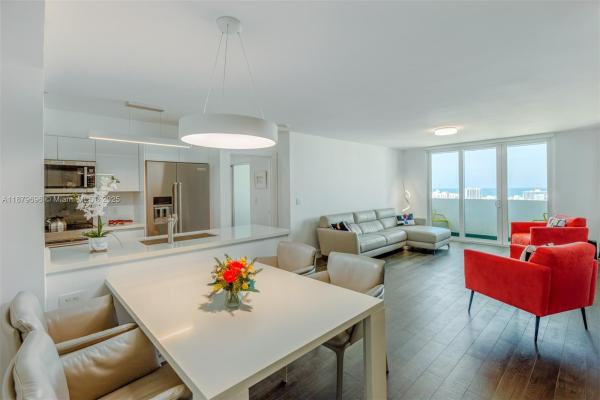 Yacht Club At Portofino, 90 Alton Rd #1703, Miami Beach, Florida 33139, image 1