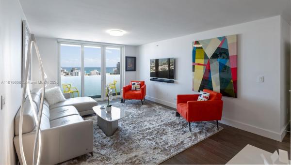 Yacht Club At Portofino, 90 Alton Rd #1703, Miami Beach, Florida 33139, image 2