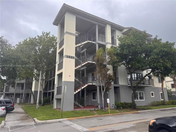 Riverside Villas At Coral Springs, 2851 Riverside Dr #203-N, Coral Springs, Florida 33065, image 1