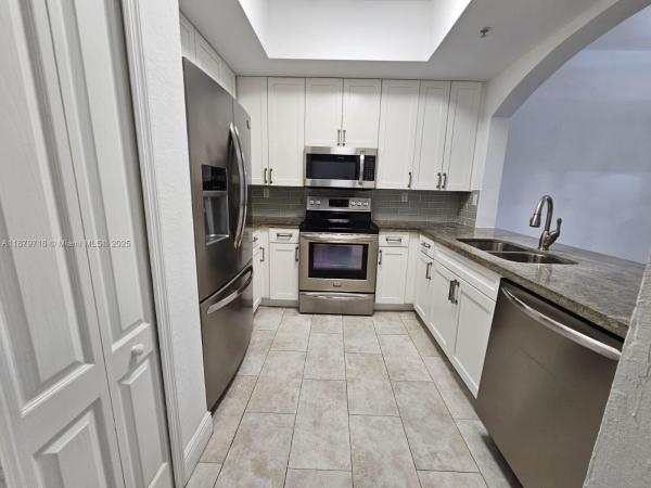 8826 W Flagler St #217, Miami, Florida 33174, image 1