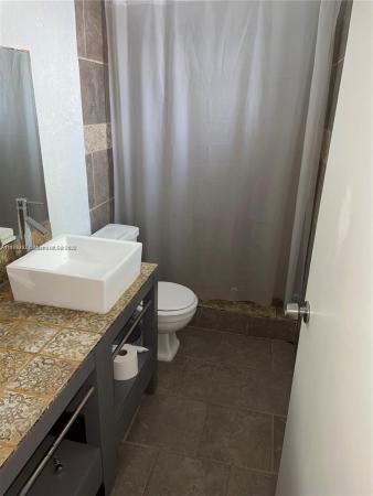 Hallandale Park, 2755 NE 207th St, Aventura, Florida 33180, image 3