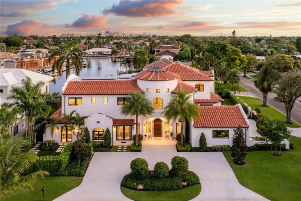 Lighthouse Point Residential, 2300 NE 34th Ct, Lighthouse Point, Florida 33064, image 1