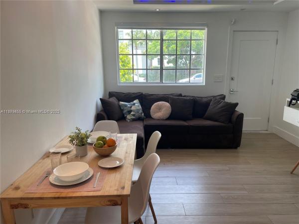 Bogart, 700 16th St #108, Miami Beach, Florida 33139, image 1