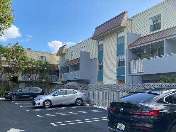 4600 SW 67 Ave #207, Unincorporated Dade County, Florida 33155, image 1