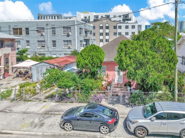 East Little Havana, 119 SW 7th Ave, Miami, Florida 33130, image 1