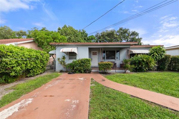 Seminole Lawn, 3265 Nw 50th St, Brownsville, Florida 33142, image 2