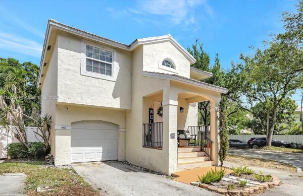 Quatraine At Jacaranda, 9900 NW 2nd Ct, Plantation, Florida 33324, image 2