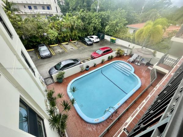 Villa Mendoza, 1600 S Le Jeune Rd, Coral Gables, Florida 33134, image 1