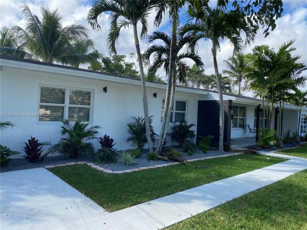 Twin Lakes Manor, 6090 SW 63rd Ave, South Miami, Florida 33143, image 3