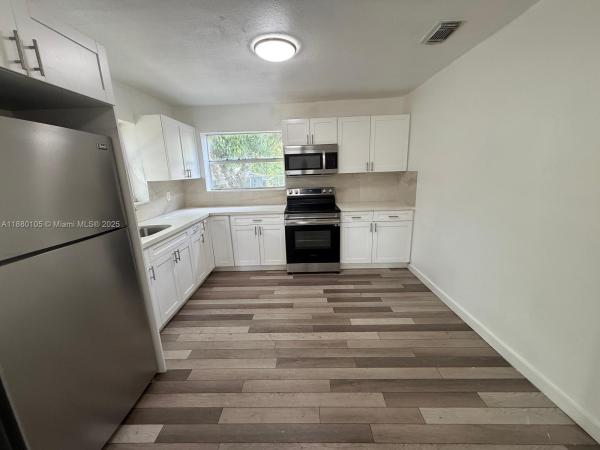 South Hollywood, 2813 Dewey St ##1-3, Hollywood, Florida 33020, image 1